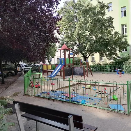 Dwa Kuchnia łazienka W Cichym Centrum Miasta Z Wewnętrznym Parkingiem Samodzielne Zameldowanie O Dowolnej Porze *