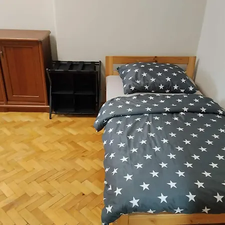 Dwa Kuchnia Lazienka W Cichym Centrum Miasta Z Wewnetrznym Parkingiem Samodzielne Zameldowanie O Dowolnej Porze *